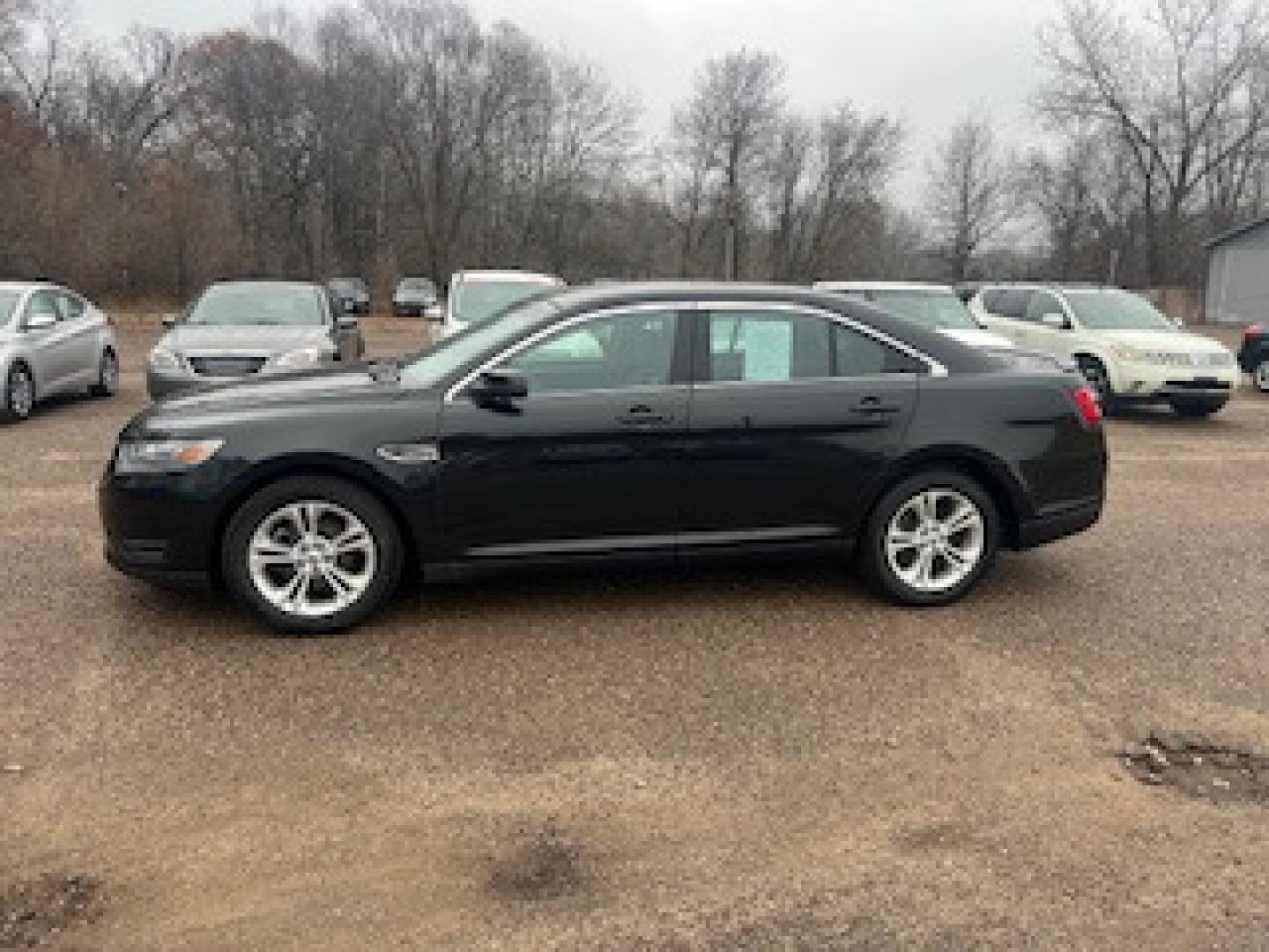 2013 Ford Taurus (1FAHP2E89DG) , located at 17255 hwy 65 NE, Ham Lake, MN, 55304, 0.000000, 0.000000 - Photo#1